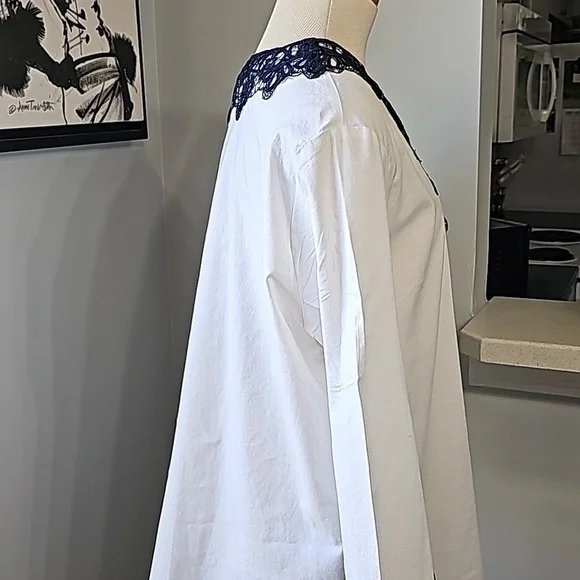 Preston & York white tunic blouse with navy blue lace‎ trim Size 12. - Picture 4 of 10